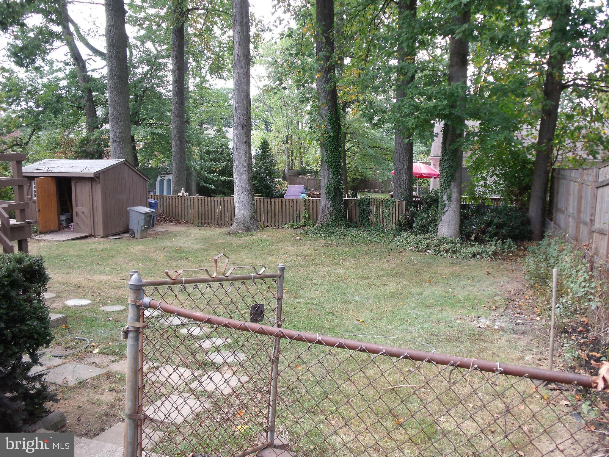 Exterior (Rear)