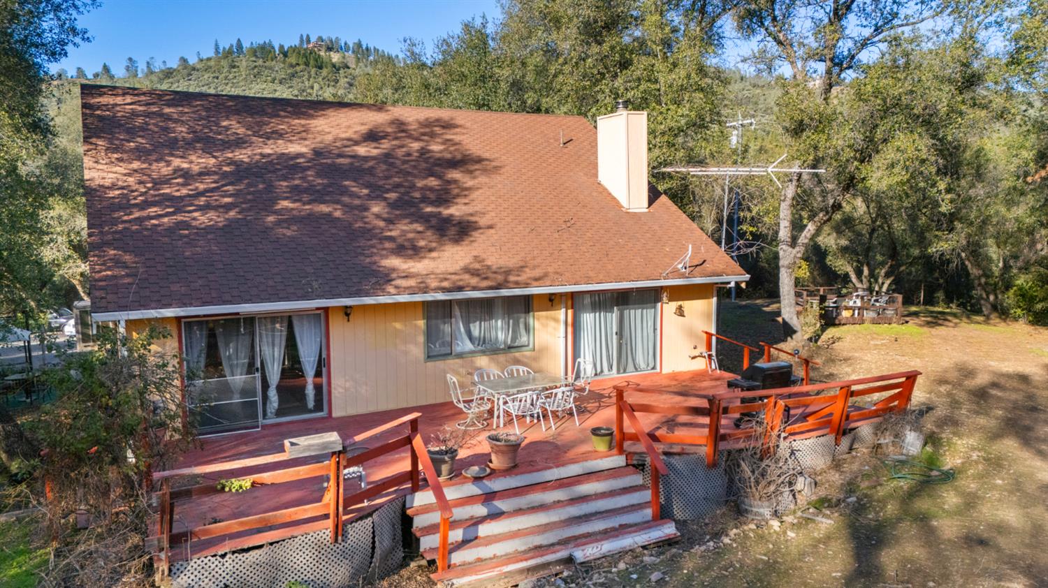 1480 Pennsylvania Gulch Road Murphys, CA 95247 - Photo 29 of 31 an outdoor space with seating area