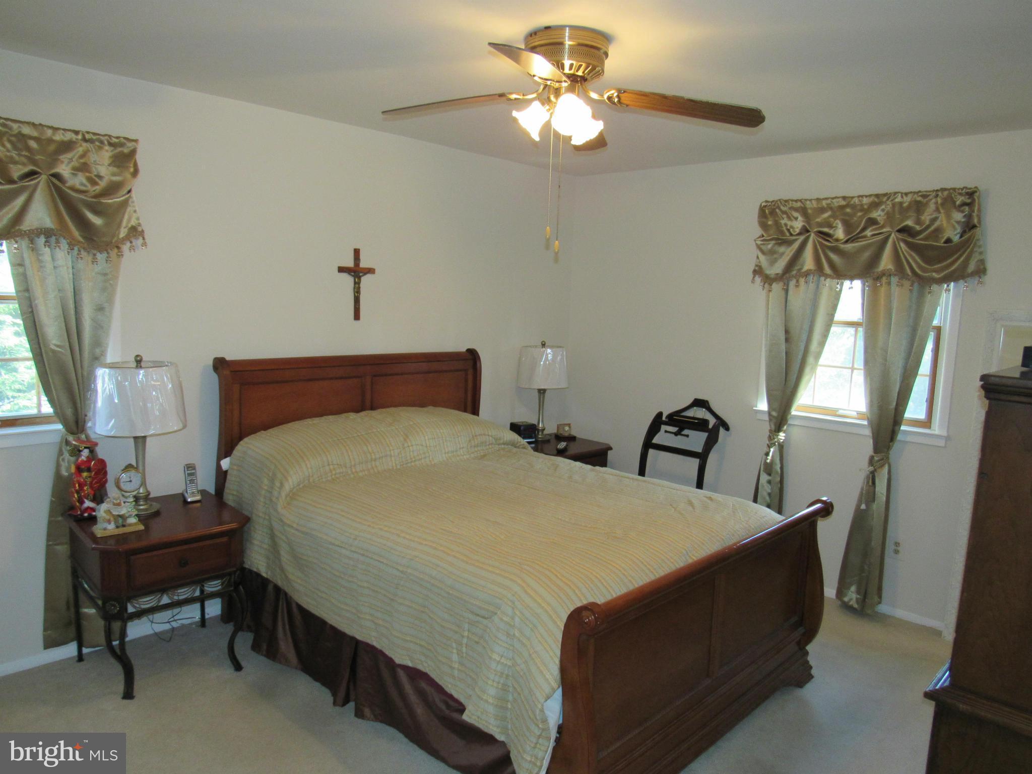 6603 Greenview Lane Springfield, VA 22152 - Photo 14 of 29 Bedroom (Master)
