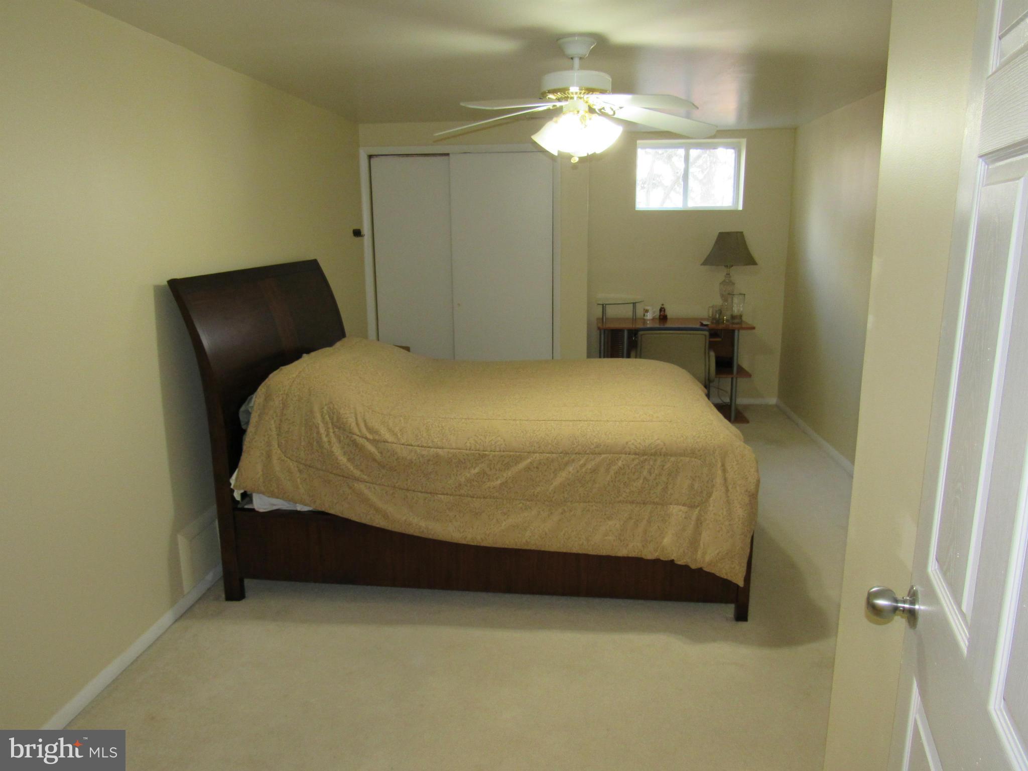 6603 Greenview Lane Springfield, VA 22152 - Photo 20 of 29 Bedroom