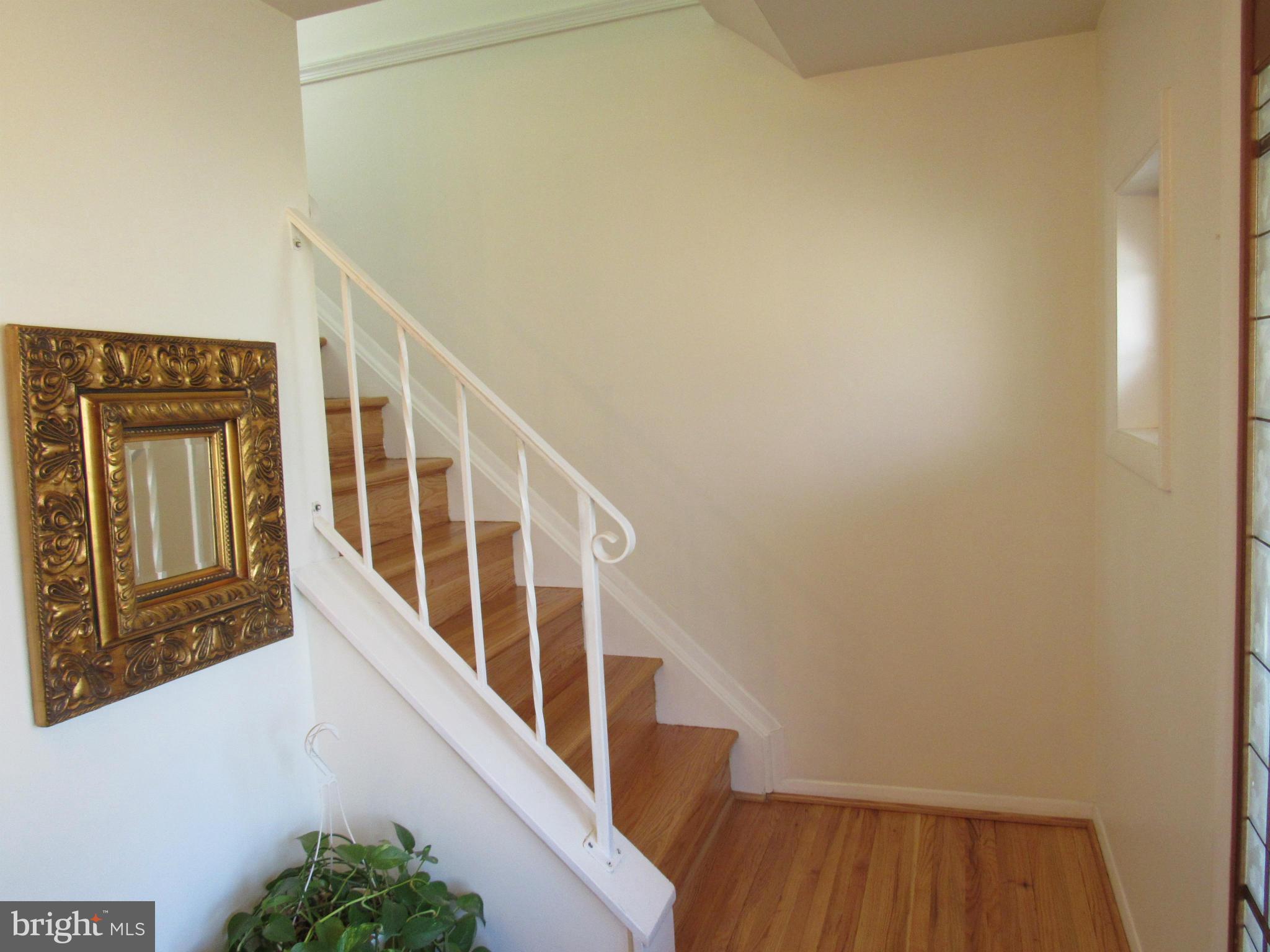 6603 Greenview Lane Springfield, VA 22152 - Photo 3 of 29 Interior (General)