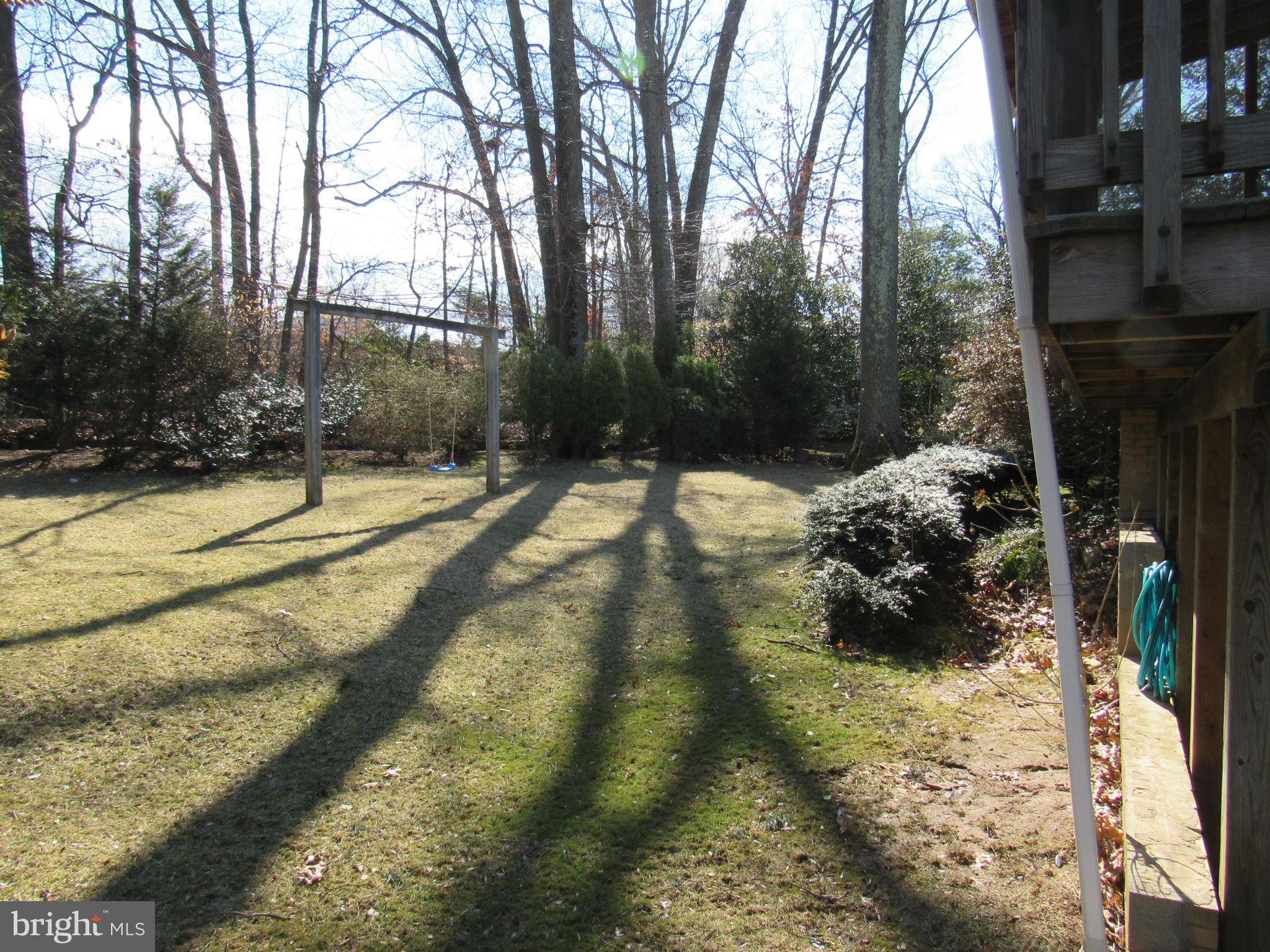 6603 Greenview Lane Springfield, VA 22152 - Photo 27 of 29 Exterior (Rear)
