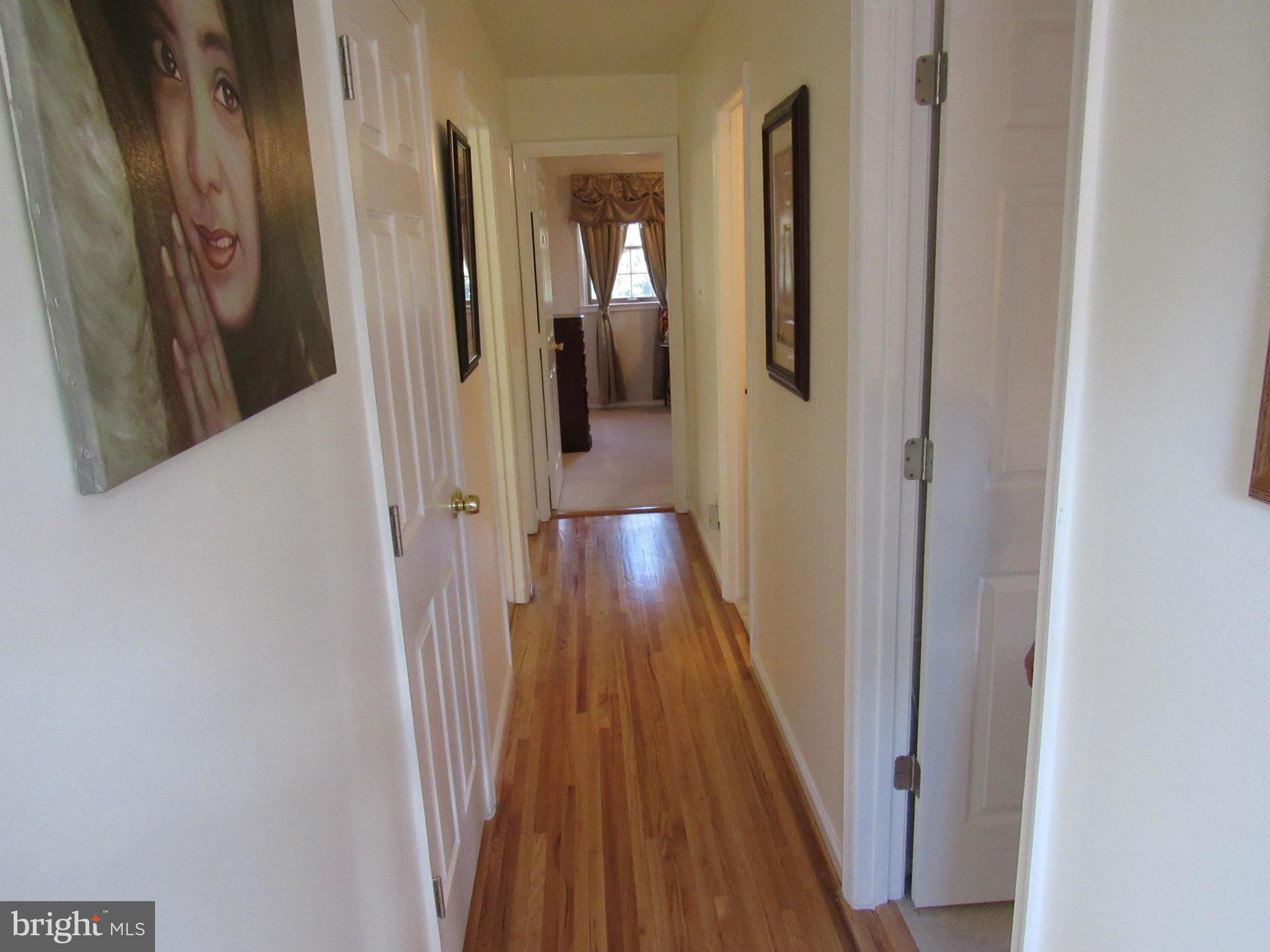 6603 Greenview Lane Springfield, VA 22152 - Photo 9 of 29 Interior (General)