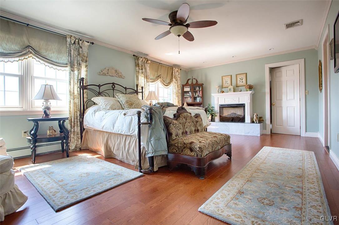 1040 Long Road Easton, PA 18040 - Photo 12 of 23 Gallery Image 12