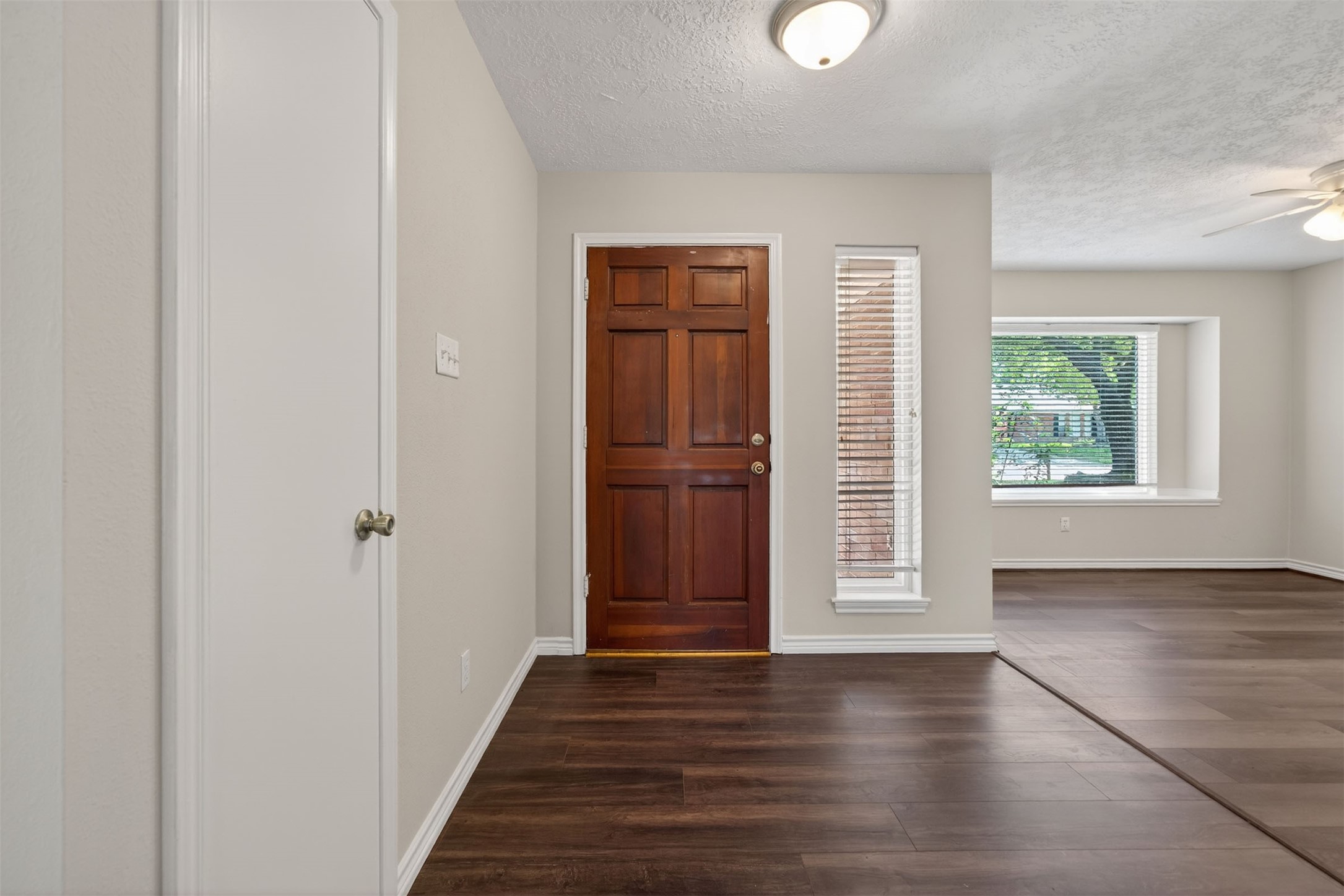 5619 Fawn Trail Lane Humble, TX 77346 - Photo 2 of 39