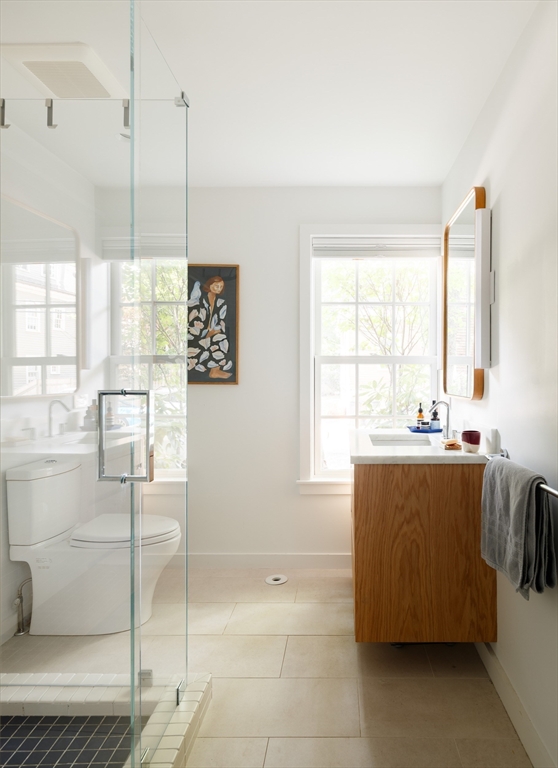 20 Brown Street Cambridge, MA 02138 - Photo 14 of 21 a view of an empty room with a window