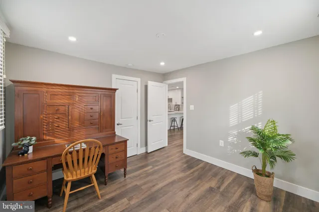 $599,999 | 8422 Woodlawn Street, Alexandria, VA 22309