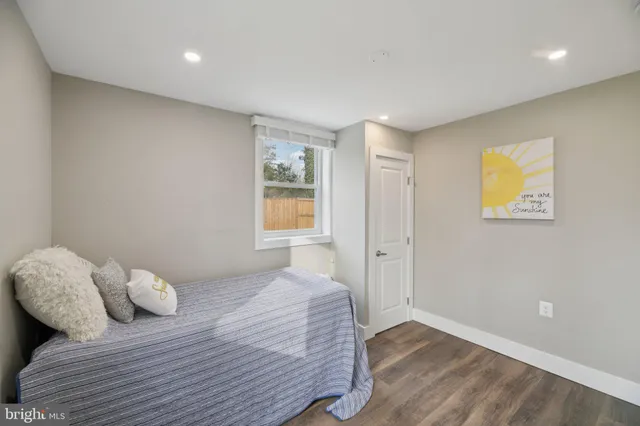 $599,999 | 8422 Woodlawn Street, Alexandria, VA 22309