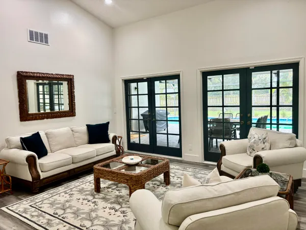 $5,500 | 325 Knotty Wood Lane, Wellington, FL 33414