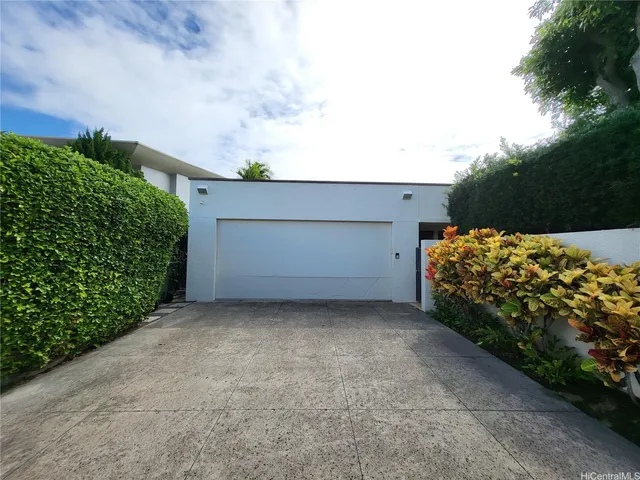$15,000 | 1077 Waiholo Street, Honolulu, HI 96821