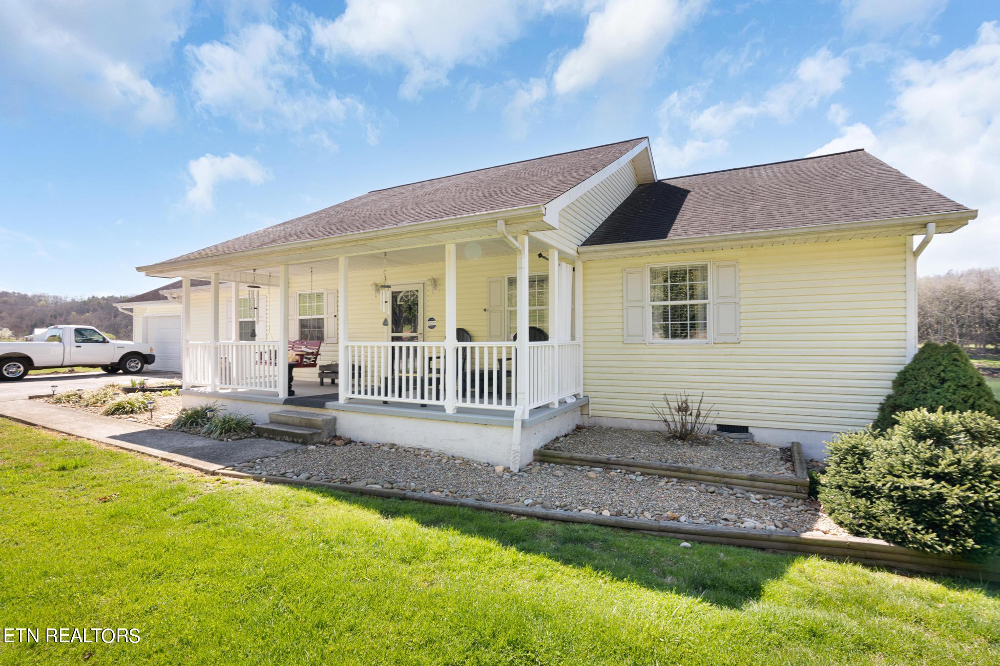 2685 Stone Road Blaine, TN 37709 - Photo 4 of 44 7R405415