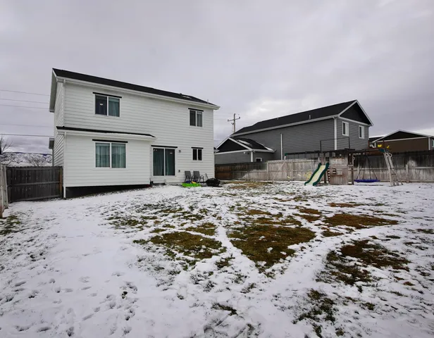 $420,000 | 5250 River Xing Avenue, Mills, WY 82644