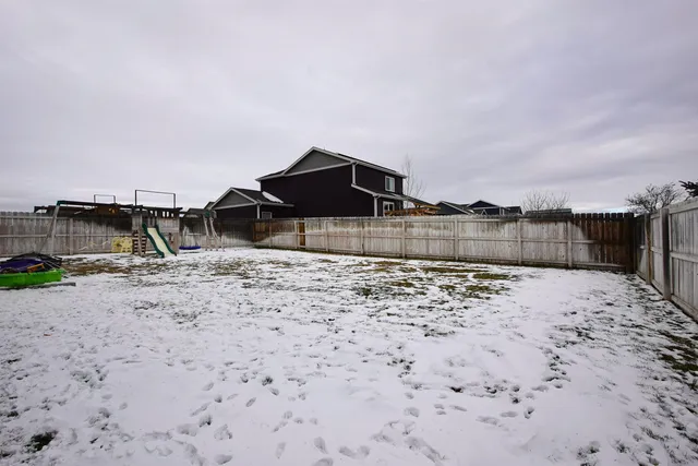 $420,000 | 5250 River Xing Avenue, Mills, WY 82644