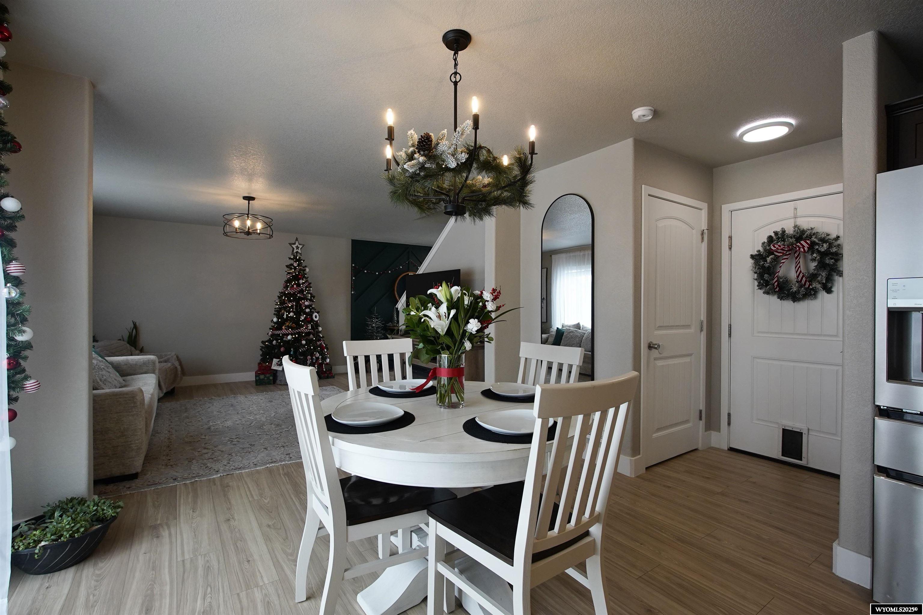 5250 River Xing Avenue Mills, WY 82644 - Photo 6 of 45