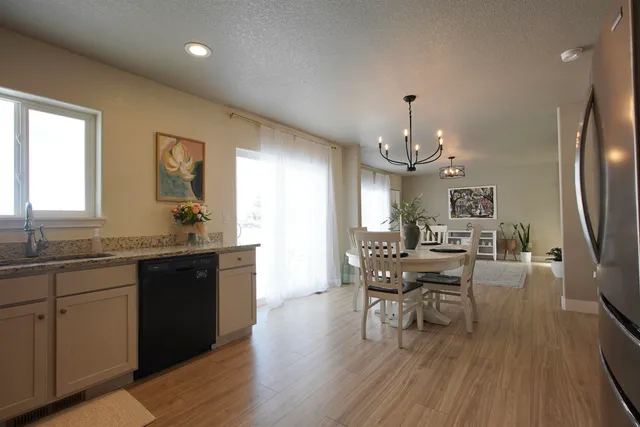 $420,000 | 5250 River Xing Avenue, Mills, WY 82644