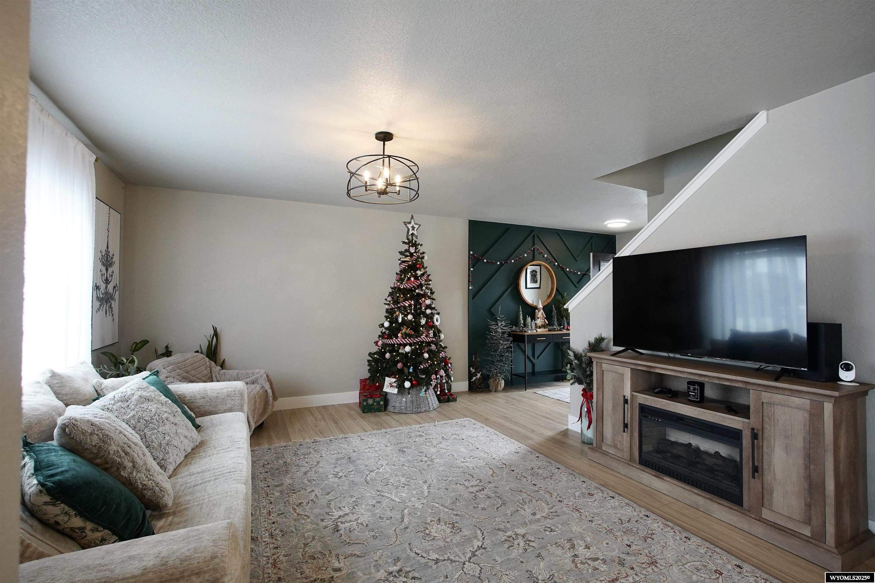 5250 River Xing Avenue Mills, WY 82644 - Photo 10 of 45