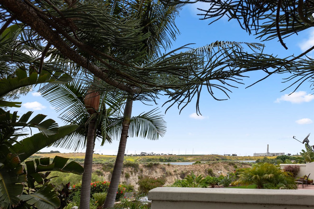 4837 Flying Cloud Way Carlsbad, CA 92008 - Photo 2 of 25