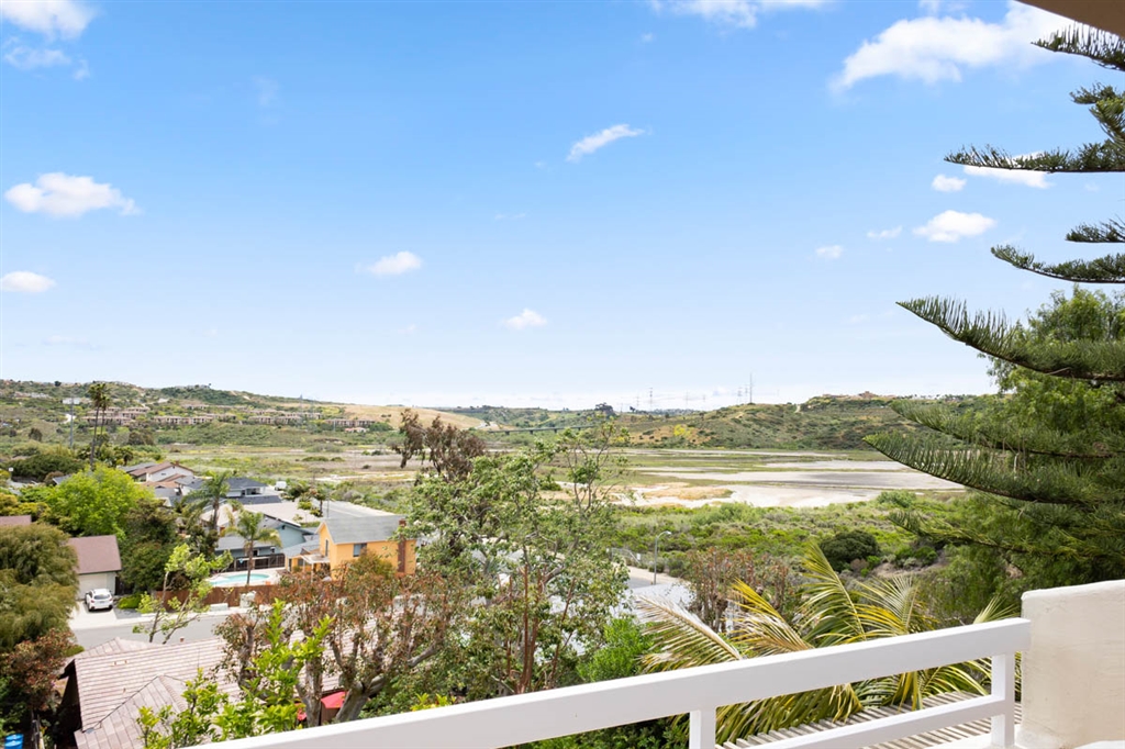 4837 Flying Cloud Way Carlsbad, CA 92008 - Photo 17 of 25