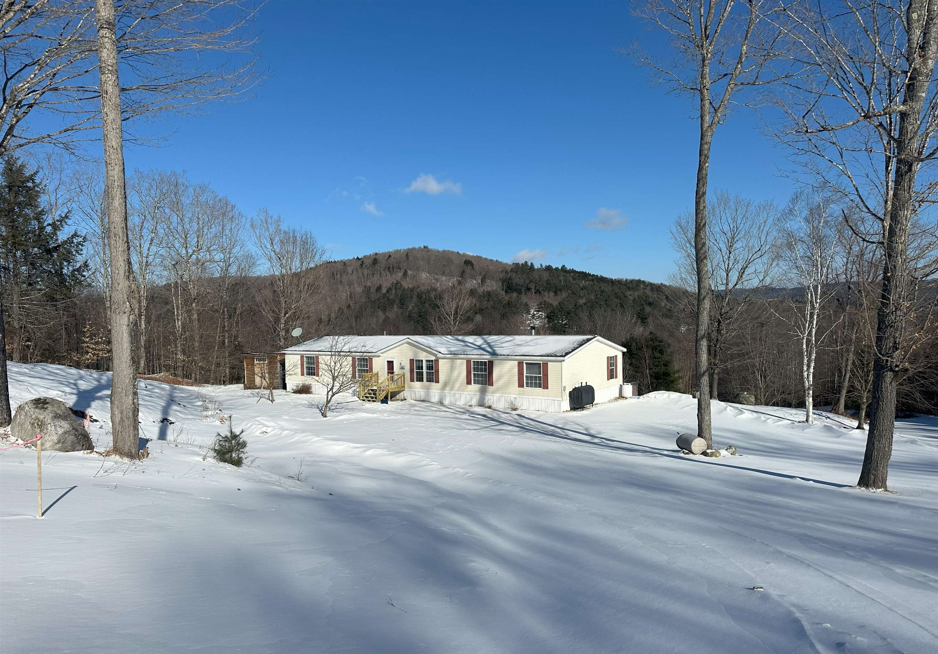 4884 S Road Bradford, VT 05033 - Photo 3 of 40 Gallery Image 3