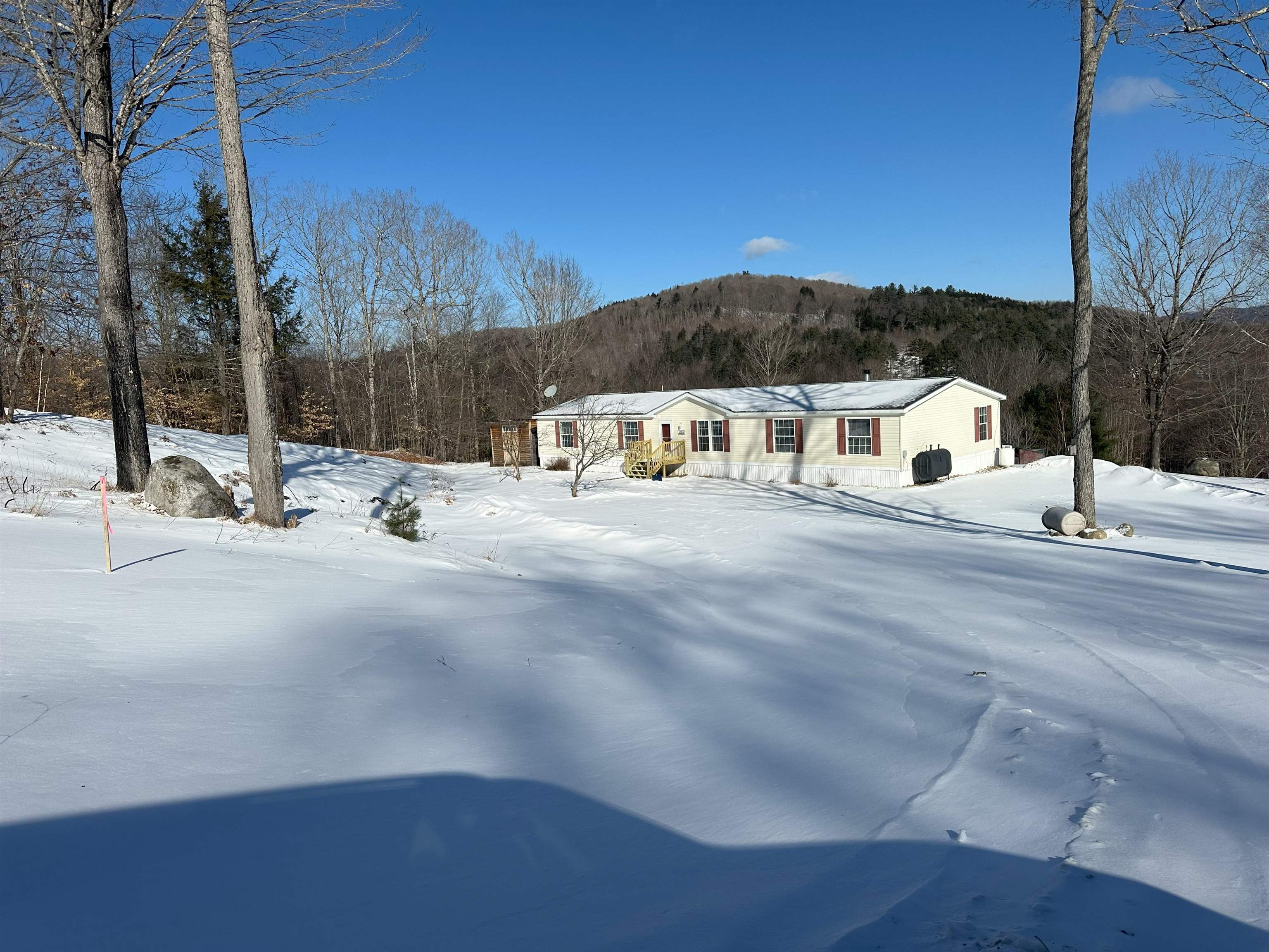 4884 S Road Bradford, VT 05033 - Photo 8 of 40 Gallery Image 8