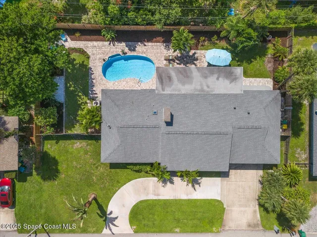 an aerial view of multiple house