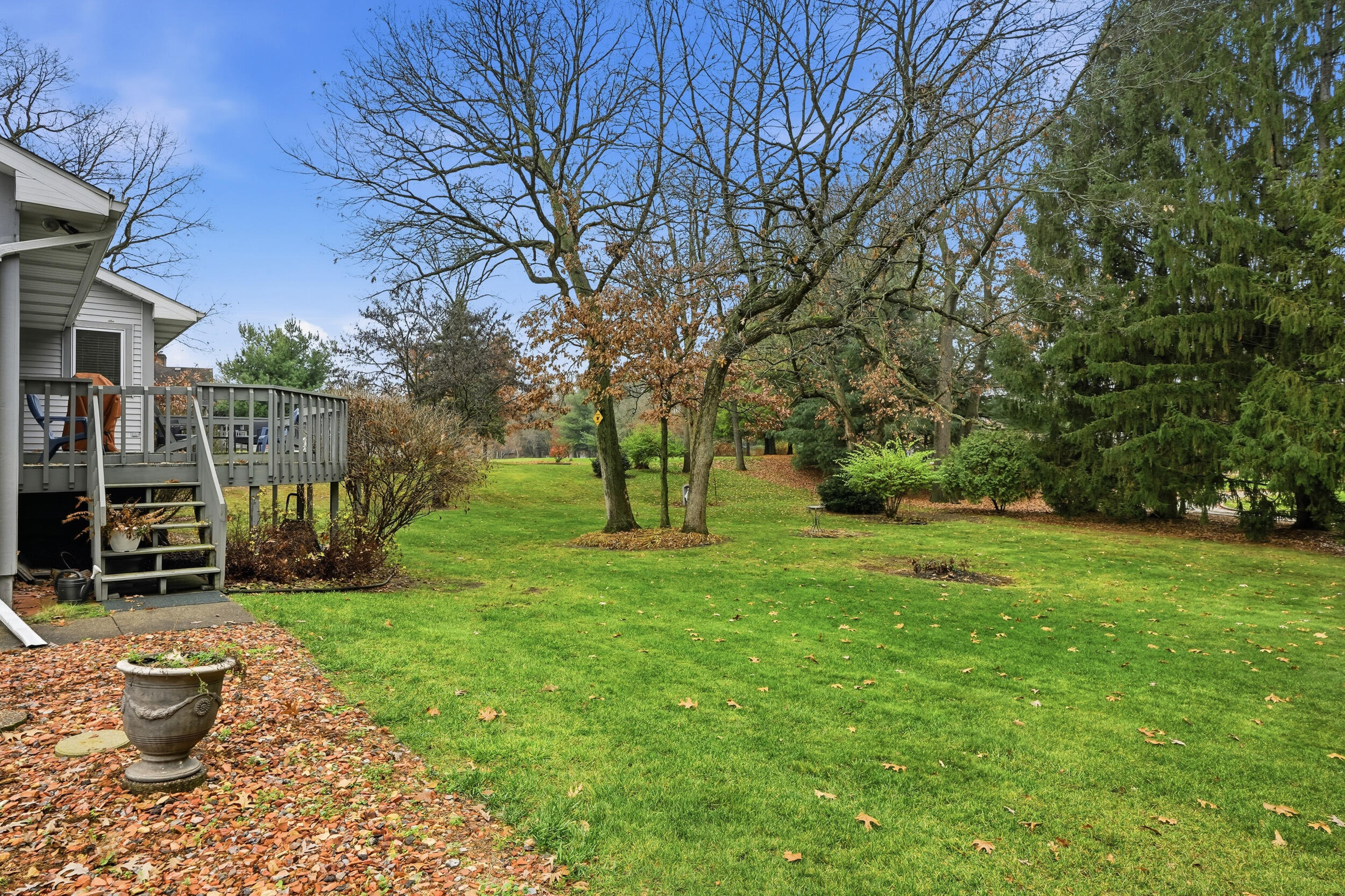 10906 Bunker Drive Demotte, IN 46310 - Photo 4 of 35 2500x1666