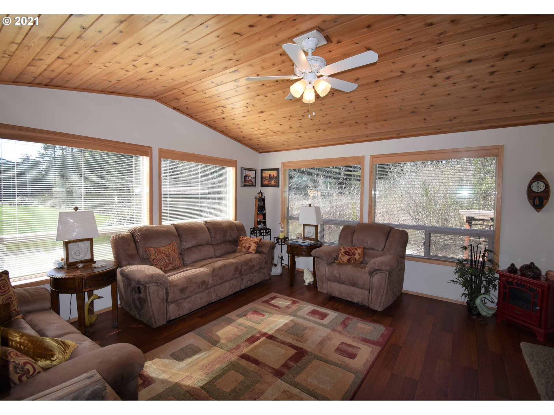 53877 Beach Loop Road, Unit 7 Bandon, OR 97411 - Photo 8 of 25 Gallery Image 8