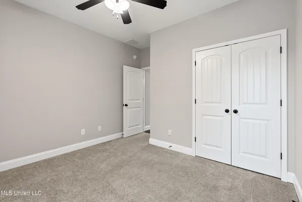 $380,000 | 214 Eagle View Drive, Senatobia, MS 38668