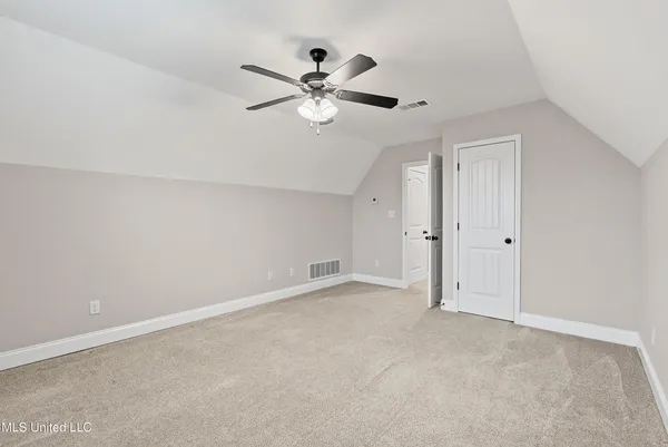 $380,000 | 214 Eagle View Drive, Senatobia, MS 38668