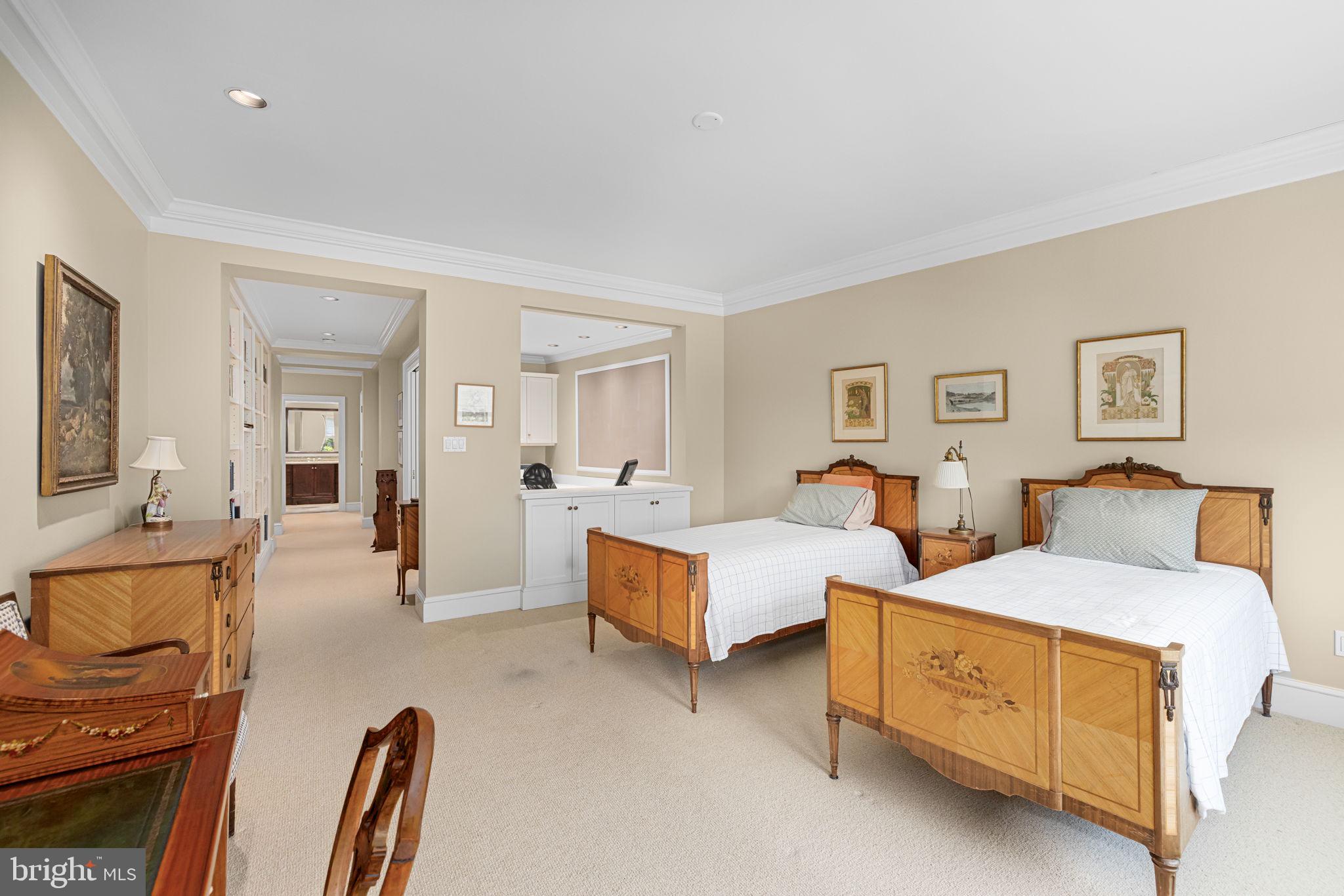 2700 Calvert Street Northwest, Unit 817 Washington, DC 20008 - Photo 42 of 64 a living room with furniture and a lamp