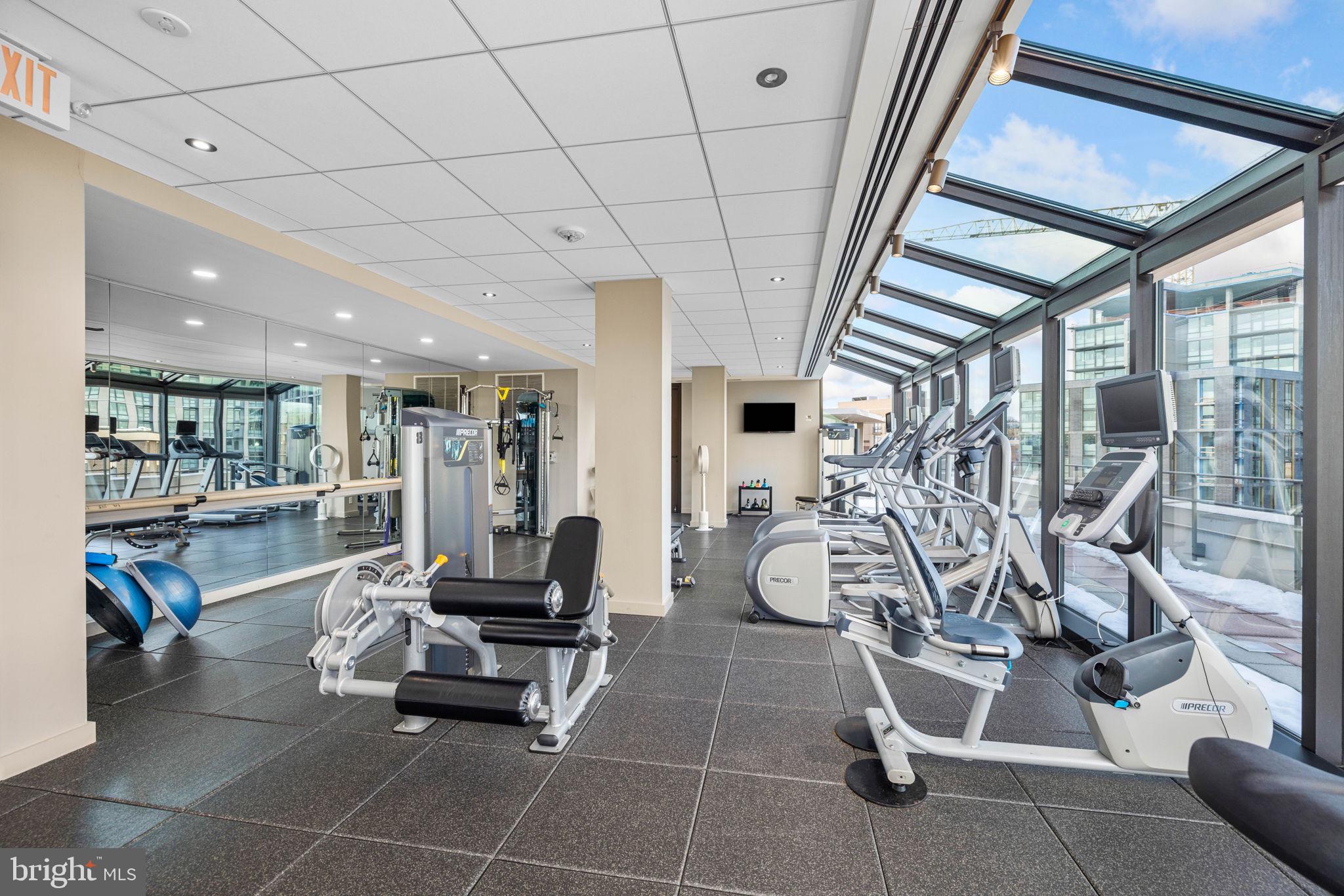 2700 Calvert Street Northwest, Unit 817 Washington, DC 20008 - Photo 62 of 64