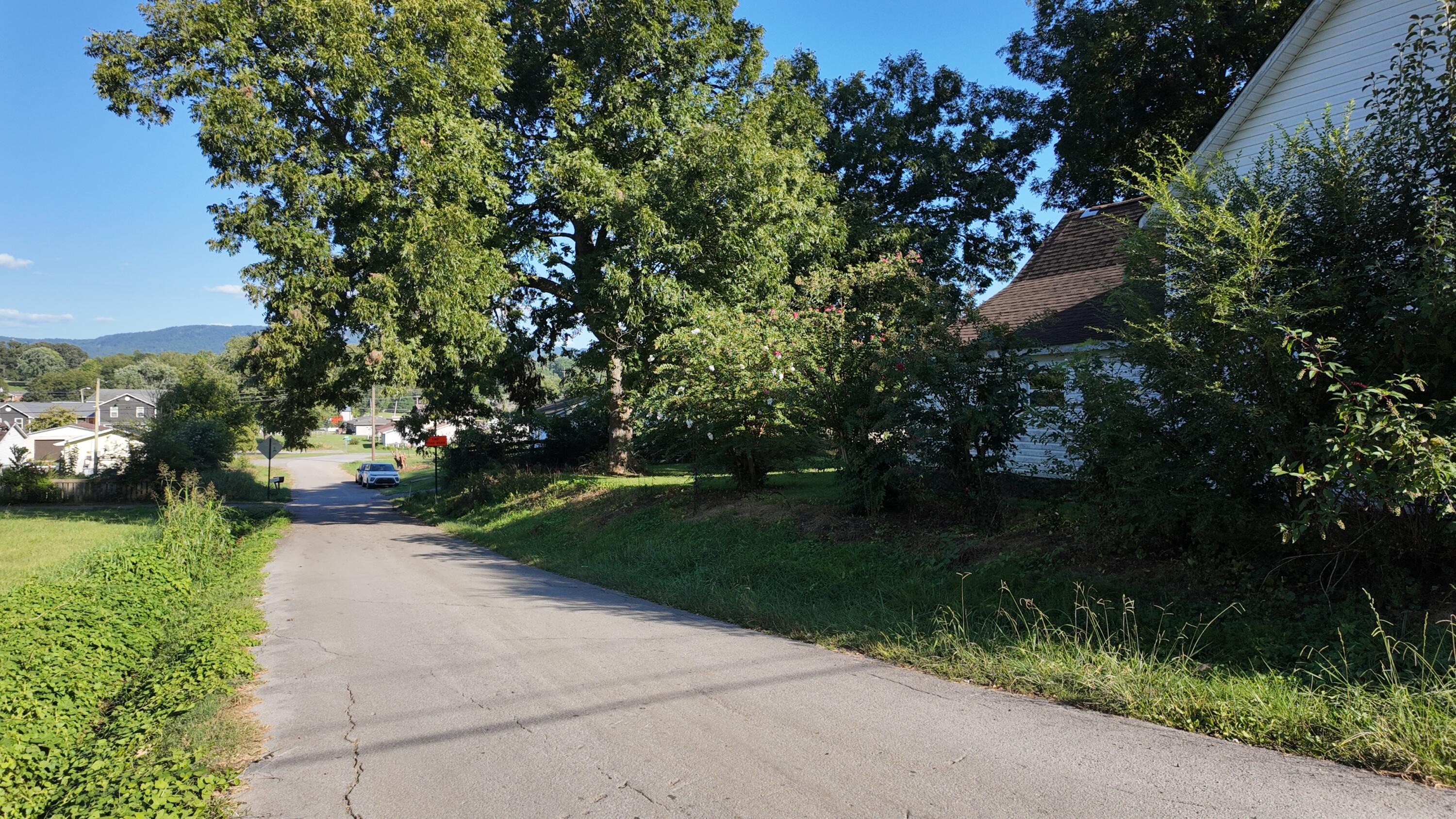 700 South Main Street Whitwell, TN 37397 - Photo 19 of 35 dji_mimo_20240820_165748_20240820165748_