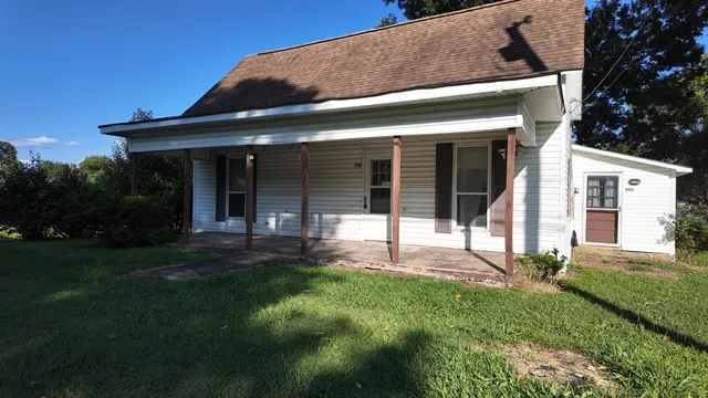 $60,000 | 700 South Main Street, Whitwell, TN 37397