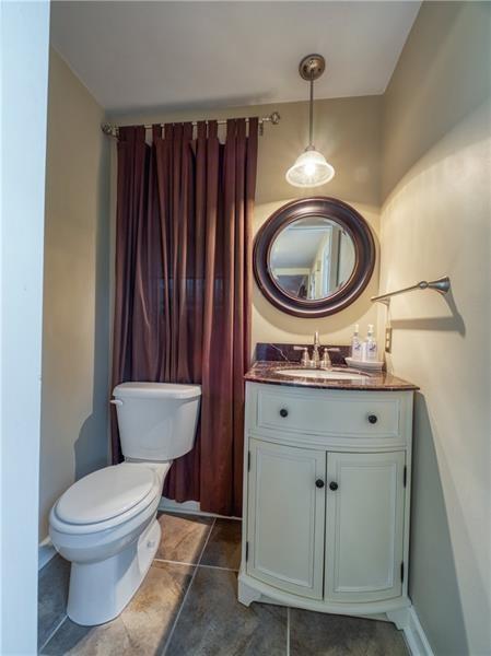2569 Cole Road Wexford, PA 15090 - Photo 12 of 25 Gallery Image 12