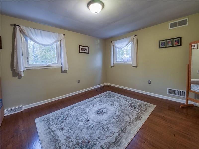 2569 Cole Road Wexford, PA 15090 - Photo 18 of 25 Gallery Image 18