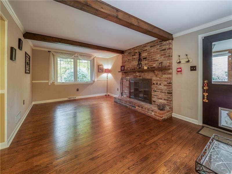 2569 Cole Road Wexford, PA 15090 - Photo 4 of 25 Gallery Image 4