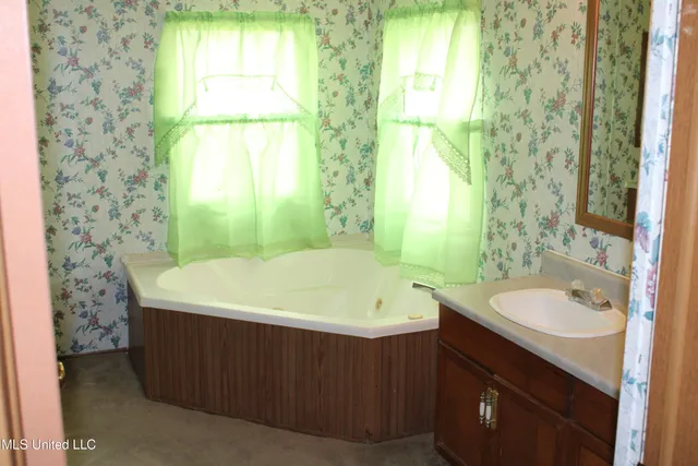 $168,900 | 2843 Prichard Road, Coldwater, MS 38618