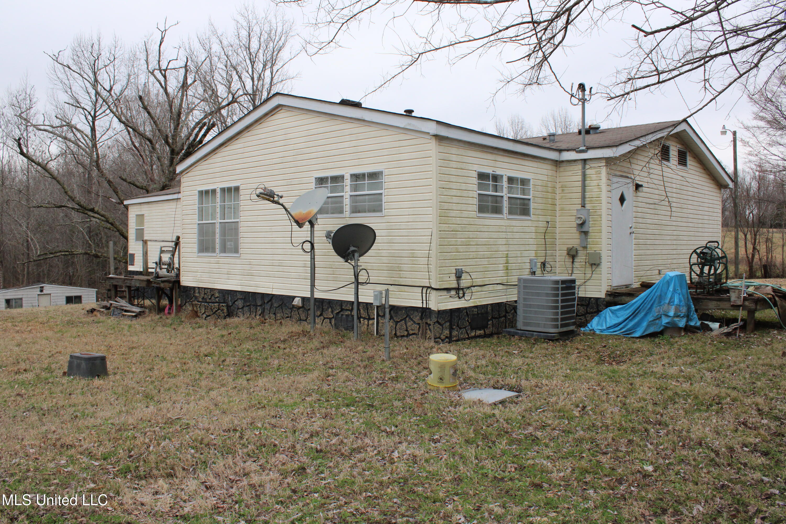 2843 Prichard Road Coldwater, MS 38618 - Photo 7 of 26 IMG_0367