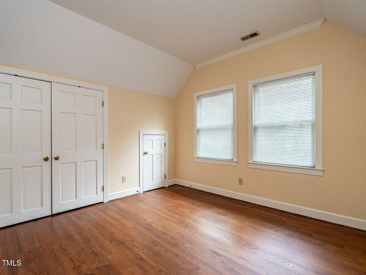 2512 Winterbury Court Raleigh, NC 27607 - Photo 24 of 34 024-1280x960-bedroom