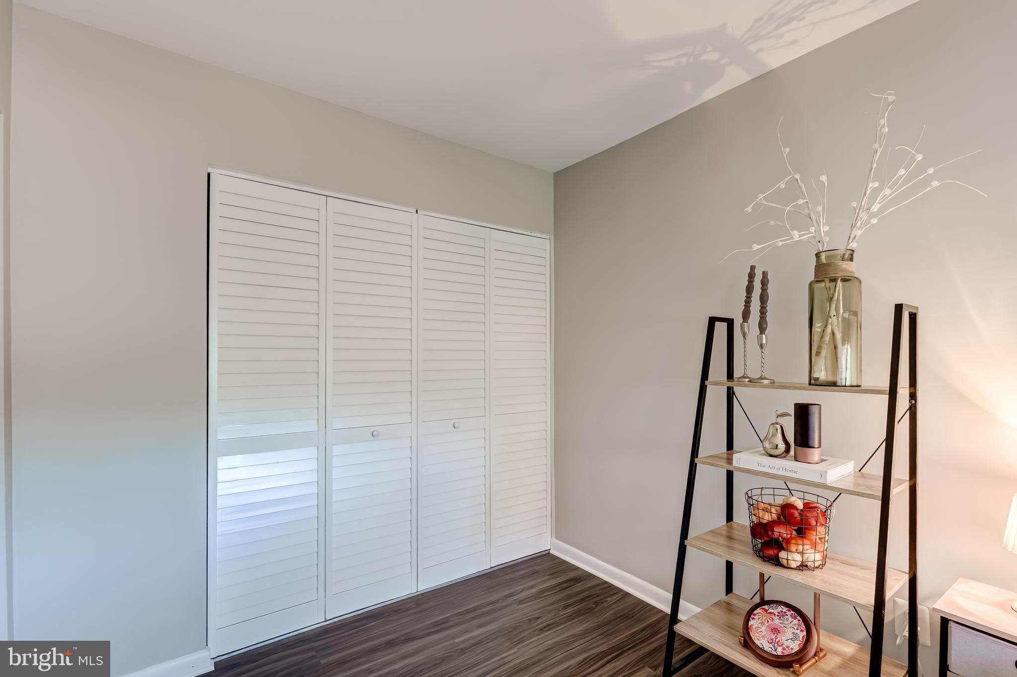 11260 Chestnut Grove Square, Unit 339 Reston, VA 20190 - Photo 37 of 51 Guest Bedroom