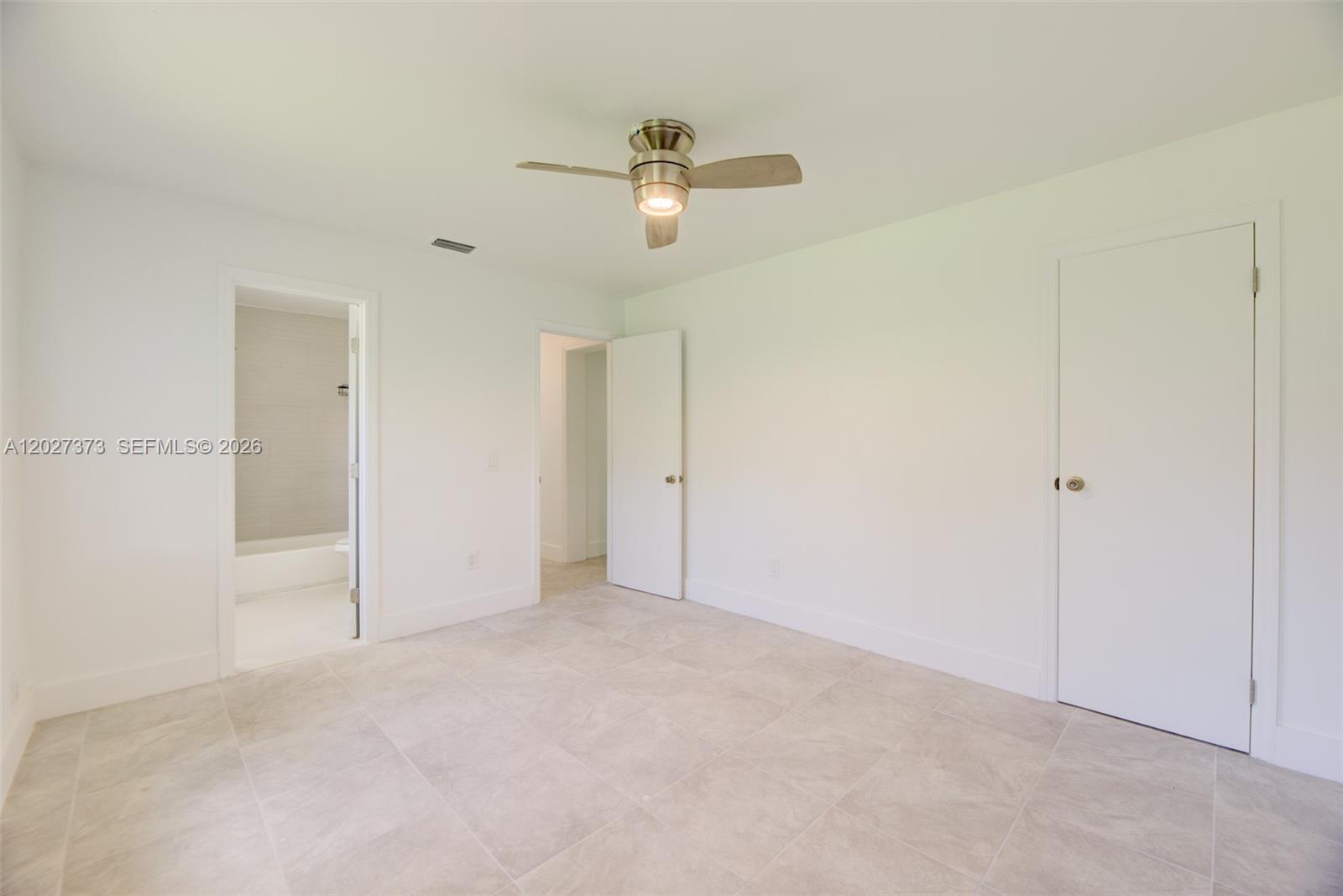 3327 Sapphire Road Lake Worth, FL 33462 - Photo 18 of 34