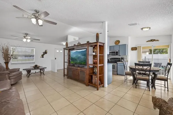 $320,000 | 5501 Mariner Boulevard, Spring Hill, FL 34609