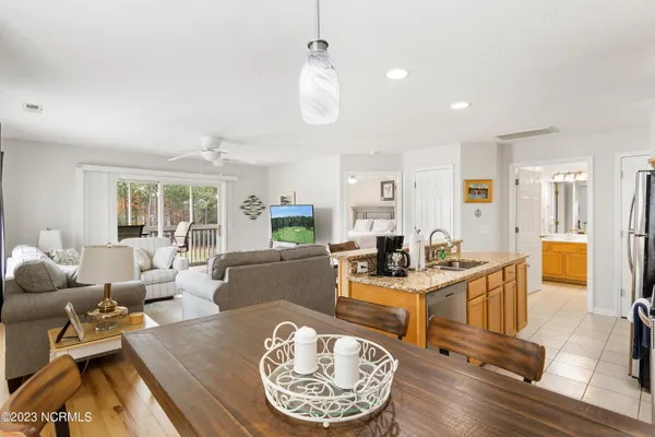 $2,400 | 3350 Club Villas Drive, Unit 305, Southport, NC 28461