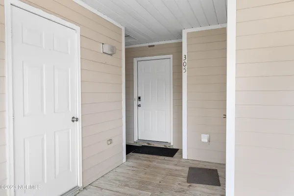 $2,400 | 3350 Club Villas Drive, Unit 305, Southport, NC 28461