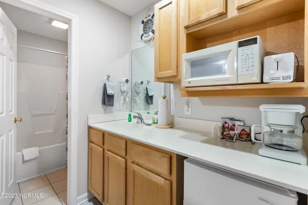 $2,400 | 3350 Club Villas Drive, Unit 305, Southport, NC 28461