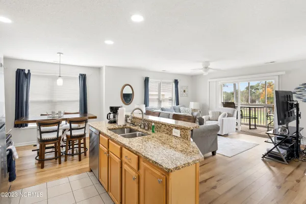 $2,400 | 3350 Club Villas Drive, Unit 305, Southport, NC 28461