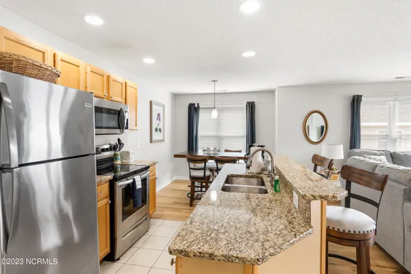 $2,400 | 3350 Club Villas Drive, Unit 305, Southport, NC 28461