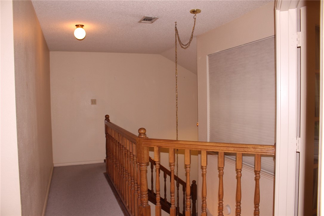 2141 Surrender Avenue Austin, TX 78728 - Photo 33 of 38 a view of hallway