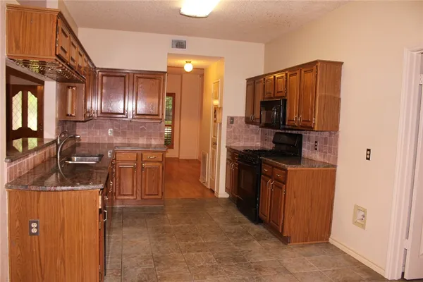 $2,150 | 2141 Surrender Avenue, Austin, TX 78728