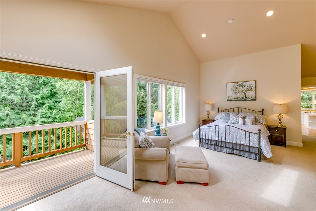 6401 Haley Loop Road Northeast Bainbridge Island, WA 98110 - Photo 14 of 25